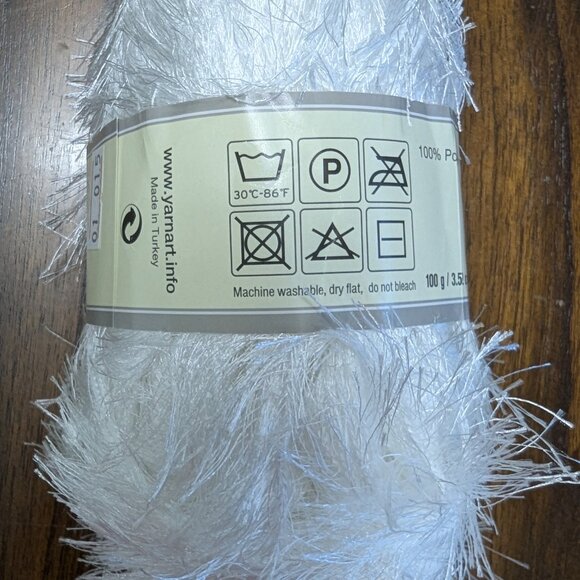 NEW Lot of 3 Skeins of YarnArt Samba Yarn in White - Picture 2 of 4